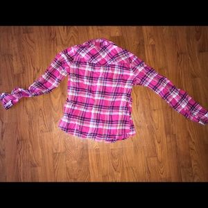 Long sleeve flannel with cute colors!!